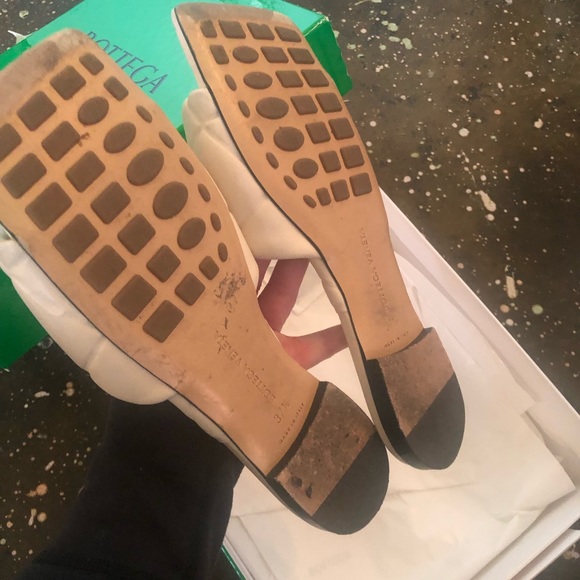 Bottega Veneta BV Rubber Lido Sandals Sea Salt Cream Leather Slides 37.5 $760 - Picture 8 of 8